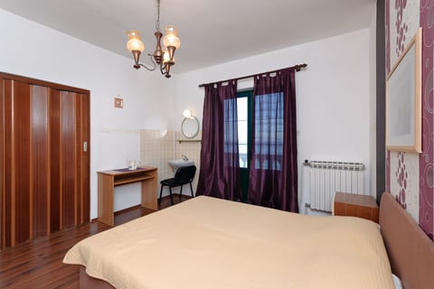Apartments and Room Gulić - Unit 378906-13