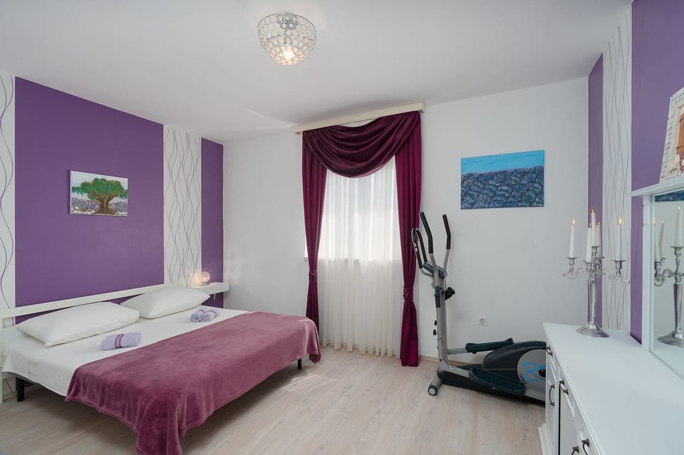 Apartments Family Gligora - Unit 48334-61 - Croatia