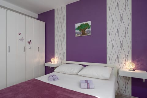 Apartments Family Gligora - Unit 48334-61
