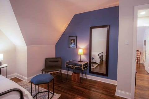 Memphis Star - Cozy, Remodeled, Central