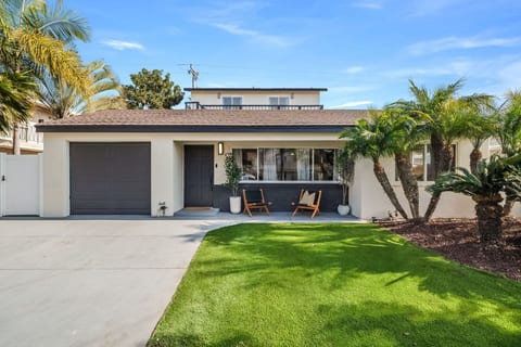 Jewell Street Gem - 3 properties in 1!