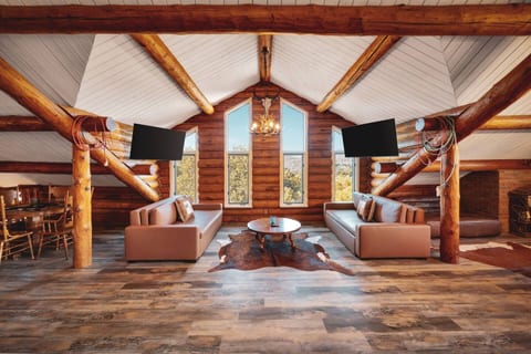 Grand Alpine Estate | Reunions & Special Occasions