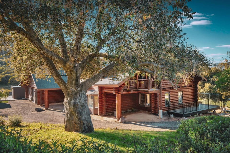 Grand Alpine Estate | Reunions & Special Occasions - Alpine