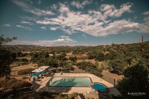 Perfect Mountain Retreat | Modern Amenities | Pool