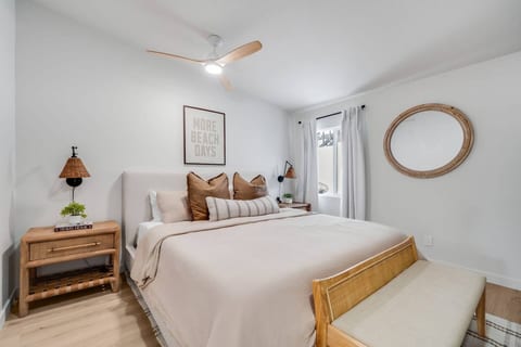 Boho Vibes | Steps from Pacific Beach | Sleeps 8!