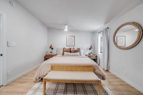 Boho Vibes | Steps from Pacific Beach | Sleeps 8!