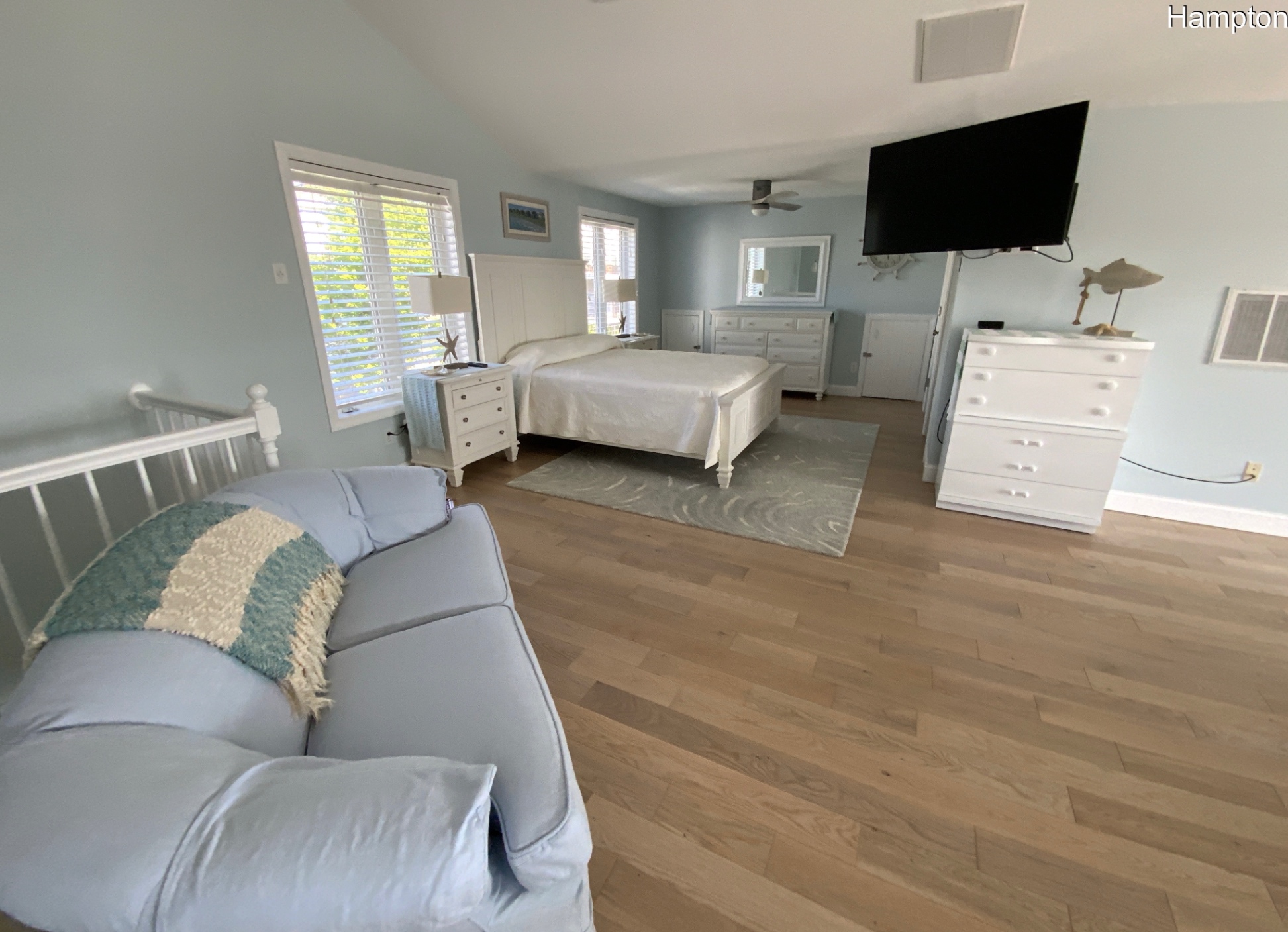 Master Bedroom, second floor, queen size bed Master Bedroom, second floor, queen size bed - The Beach House - Hampton