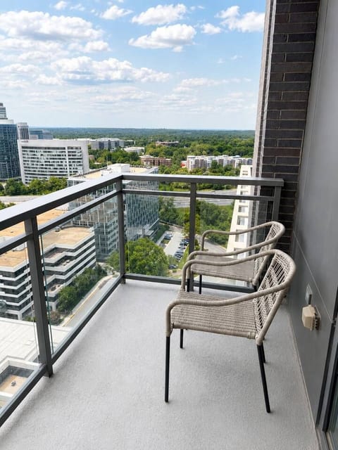 Luxury Corner Unit |Panoramic Views|2BR|BTH Tysons