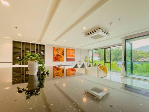 Star Hill 1BR | Work Desk, Pool & Gym