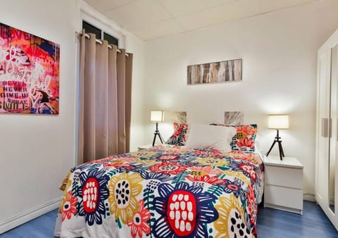 Downtown Montreal Apt