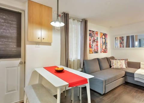 Downtown Montreal Studio