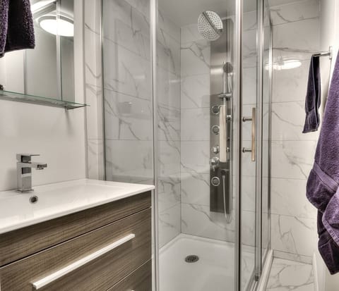 Downtown Montreal Studio