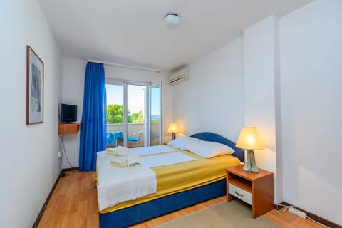 Apartments Molly - Unit 378940-13