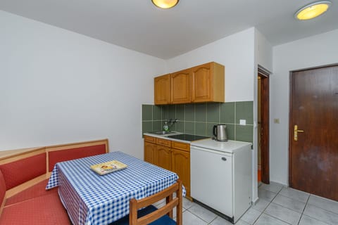 Apartments Molly - Unit 378940-13