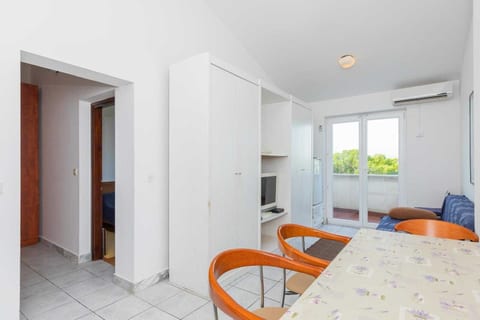 Apartments Molly - Unit 378943-13