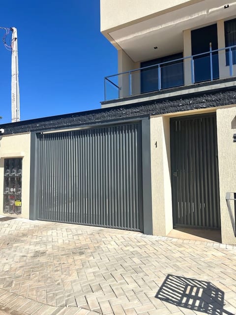 Flat Exclusivo 1 - 2 Quartos Luxo com Garagem