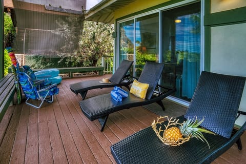 Sit back and relax, take a nap or have a cocktail. Huge lanai is perfect for relaxing.