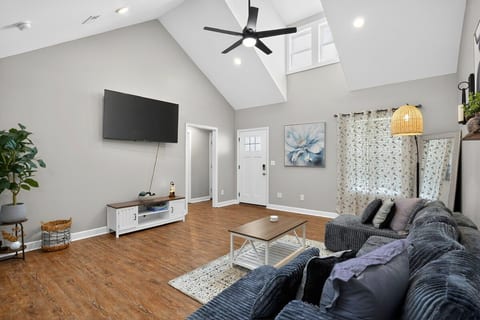 Modern Luxury Stay in Gallatin