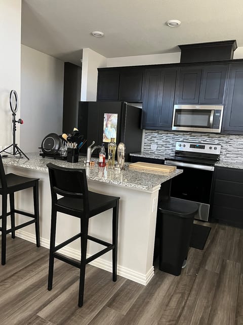 Modern Denton Stay,1BR,Near
UNT/TW image 3