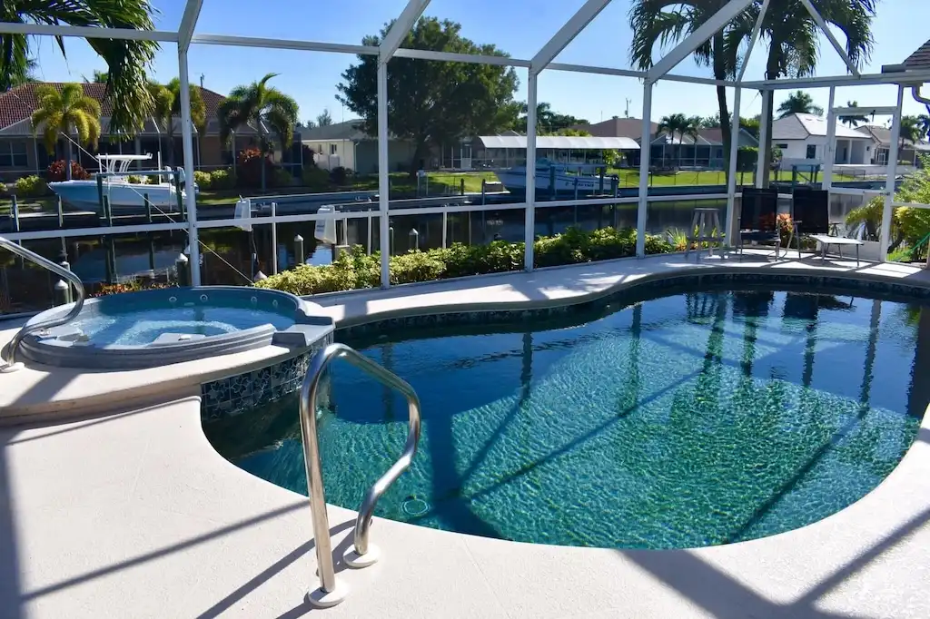 sunny-mornings-up-to-8-gulf-access-pool-spa/