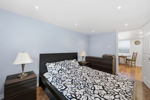 Modern Suite Minutes from Halifax Waterfront
