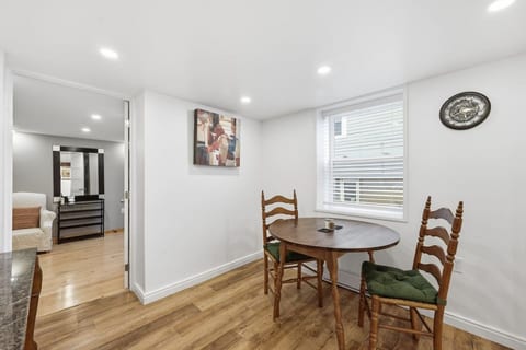 Modern Suite Minutes from Halifax Waterfront