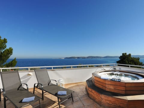 in Crveni Vrh mit Eigenem Balkon