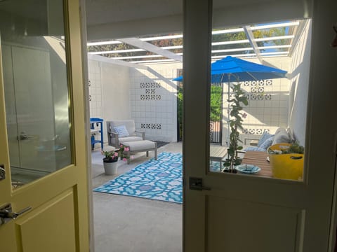 Bright and cozy 2 bed 2 bath condo in Laguna Woods