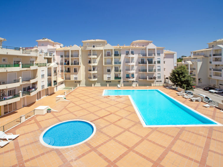 Pool Outdoor - Sunny Beach Retreat - Armação de Pêra