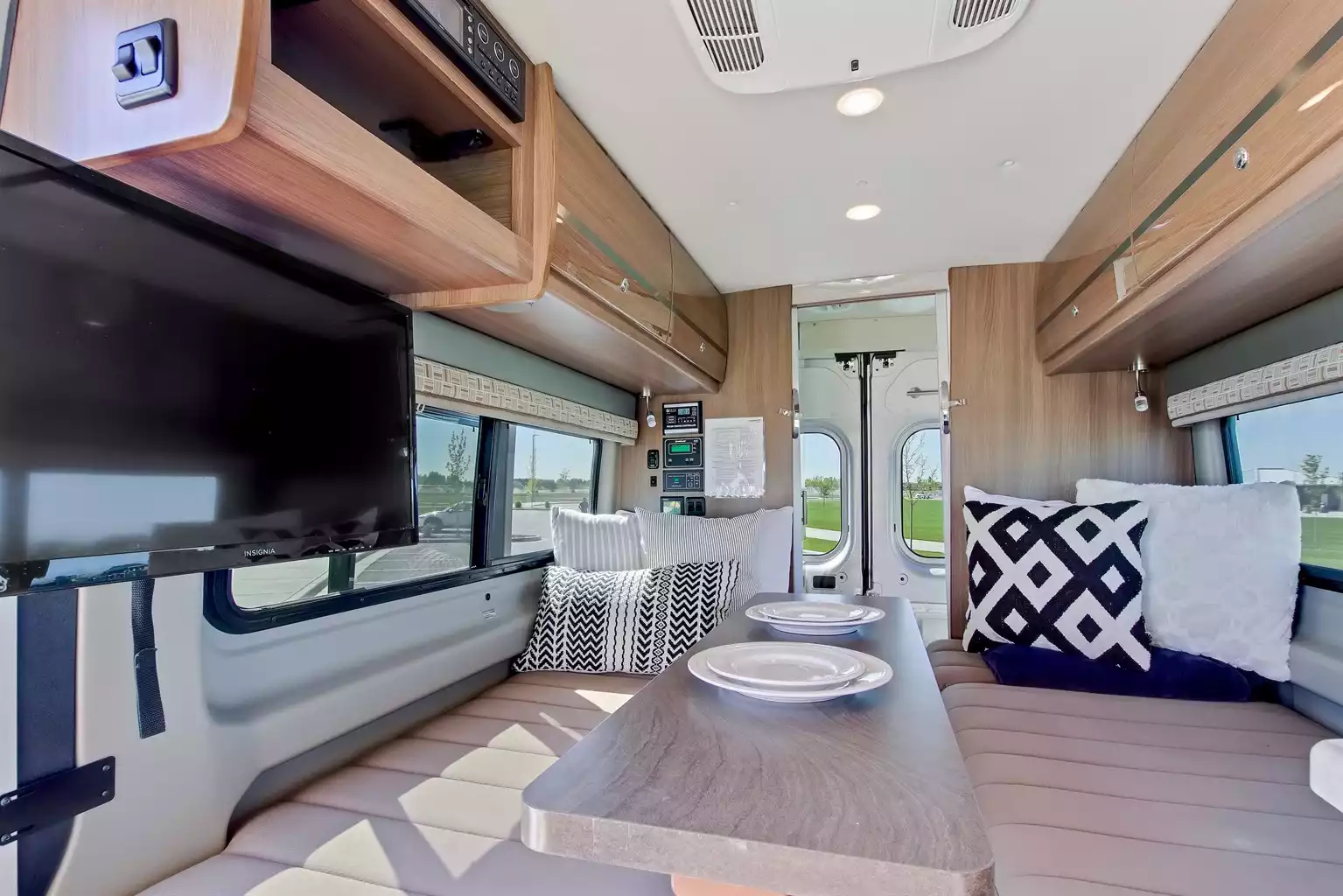 winnebago-travato-59k-class-b-rv/