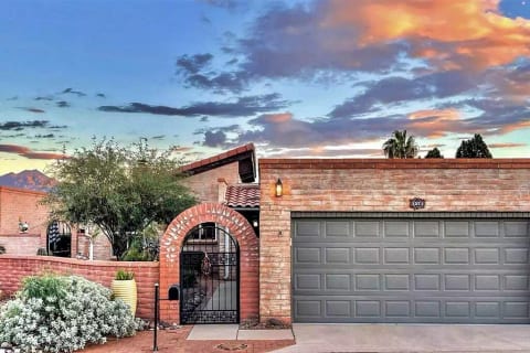 Casa Caballos on Sunny Agave Lane