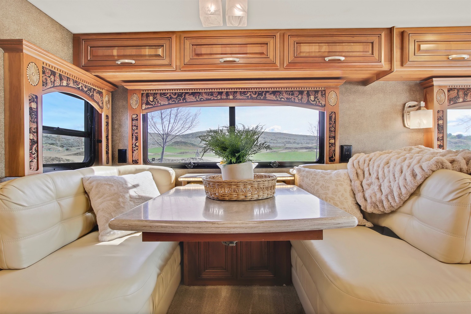 entegra-anthem-luxury-diesel-powered-motorhome/