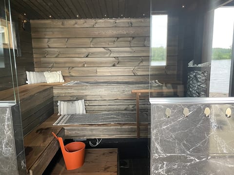Sauna, nature, silence - riverside cabin image 5
