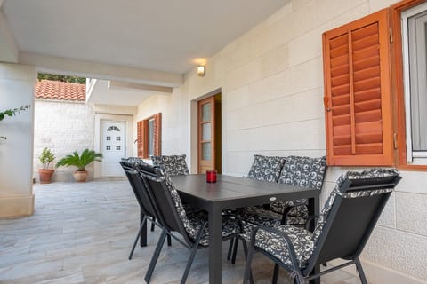 Apartments Sunny Retreat - Unit 378957-13
