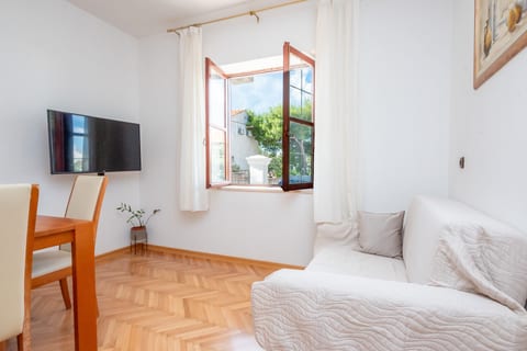 Apartments Sunny Retreat - Unit 378958-13