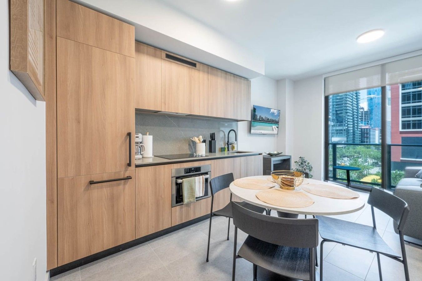 Brand New Apt 2 Baths 5 Guests Downtown MIAMI