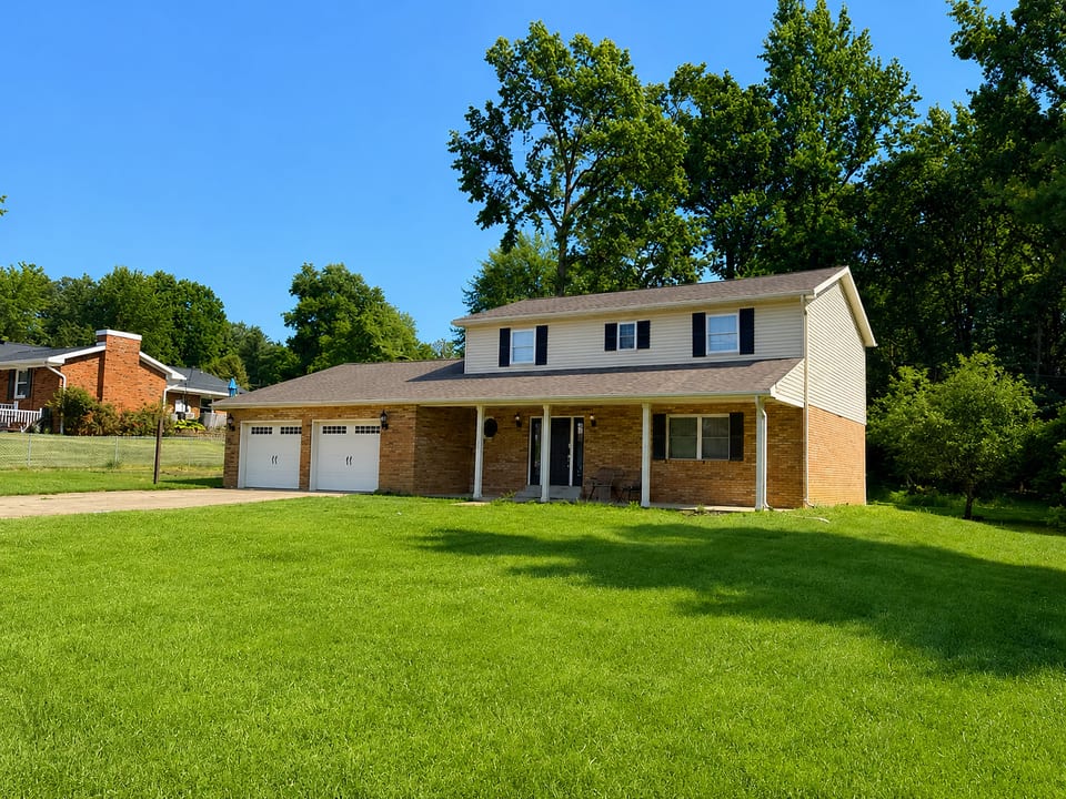 Outerlincoln Retreat | 3BR/2.5BA Newburgh Haus - Newburgh