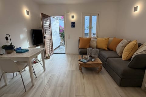 Mykonos Town Suite, Pool & Terrace