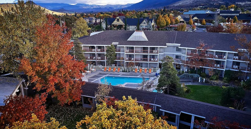 Ashland 2 Double Suite w/Gym & pool image 1