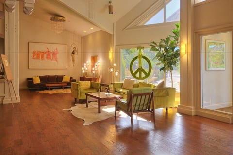 Ashland 2 Double Suite w/Gym & pool