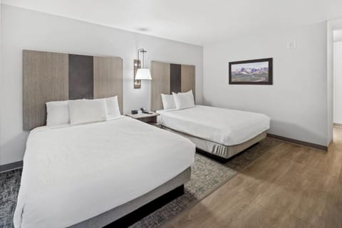 Aspen Suites Hotel Fairbanks image 1