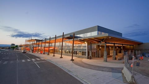 Aspen Suites Hotel Fairbanks image 3