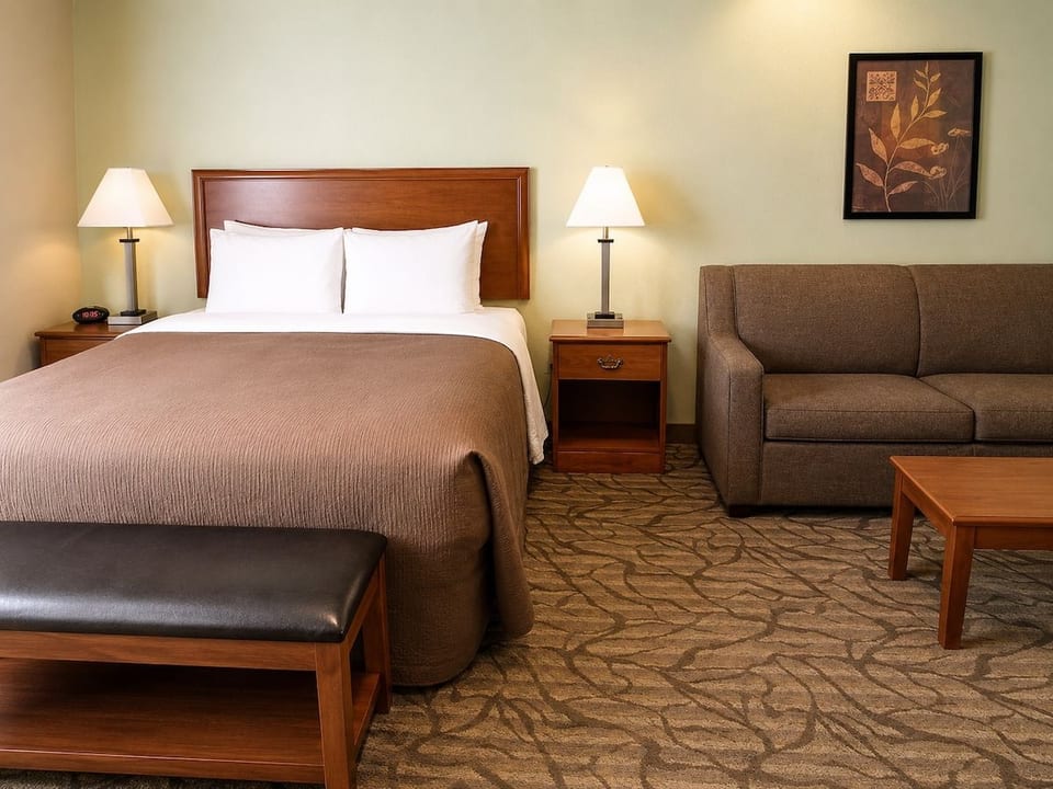 Aspen Suites Hotel Kenai Single Queen Studio image 1