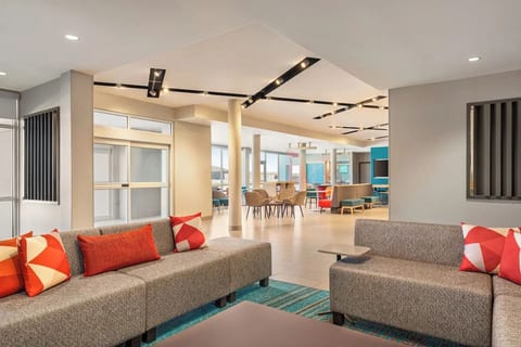 Round Rock Center, 2 Queen Studio, Gym & Breakfast image 4
