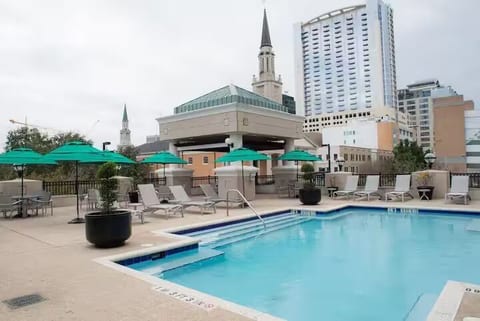 Embassy by Hilton, Orlando King Suite image 4
