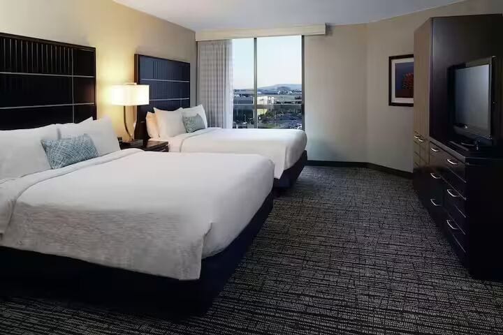 Embassy Suites by Hilton LAX North 2 Queen Suite image 1