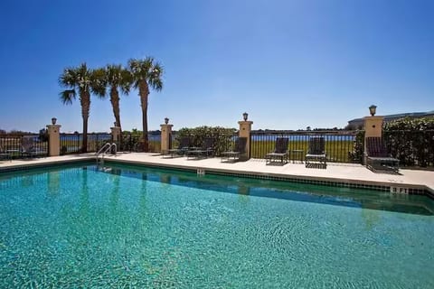 Even Hotel, Sarasota, FL King Studio image 3