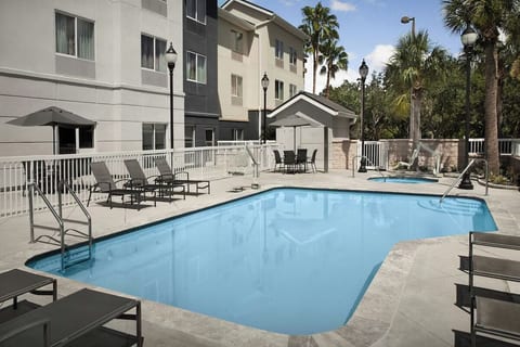 Sunny Bradenton Double Queen: Breakfast, Pool &Gym image 3