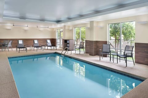 Downtown Athens King Room | Breakfast, Pool & Gym image 5
