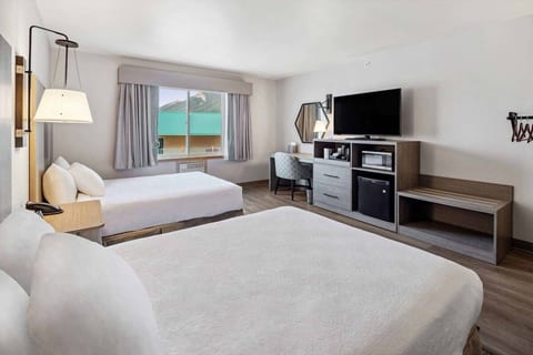 Grand Denali Lodge By Aspen Hotels - 2 Queen Room image 2